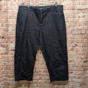 Bandolino Pants Maureen Denim Capri Size 16